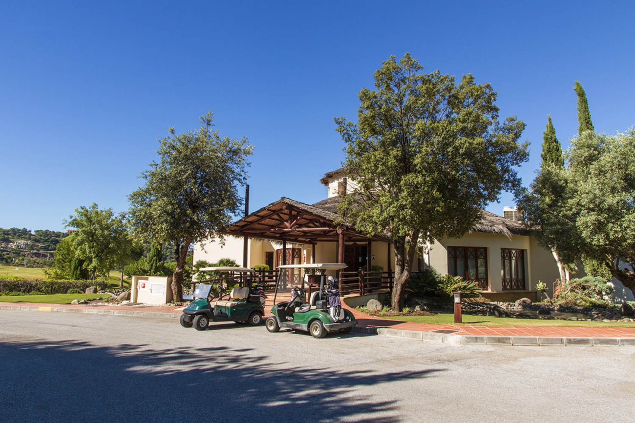 New Course Clubhouse ambiance La Zagaleta