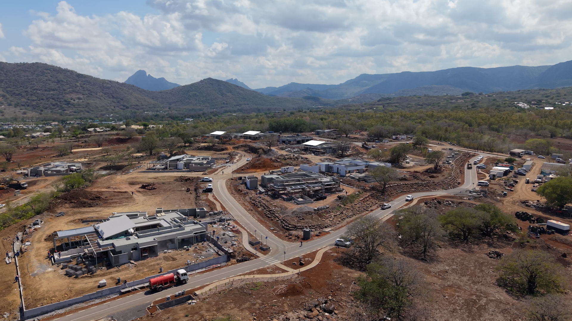 Harmonie construction — First villas structured